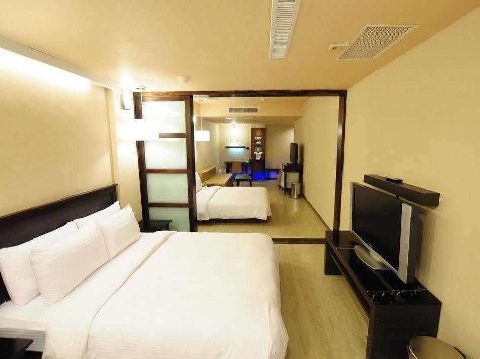 Kindness Xin Jue Jiang Hotel Kaohsiung Eksteriør billede