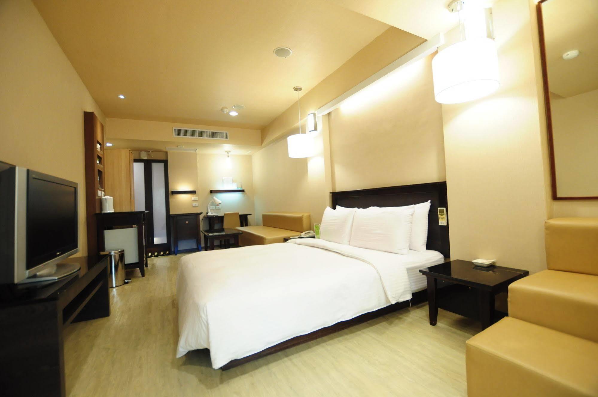 Kindness Xin Jue Jiang Hotel Kaohsiung Eksteriør billede