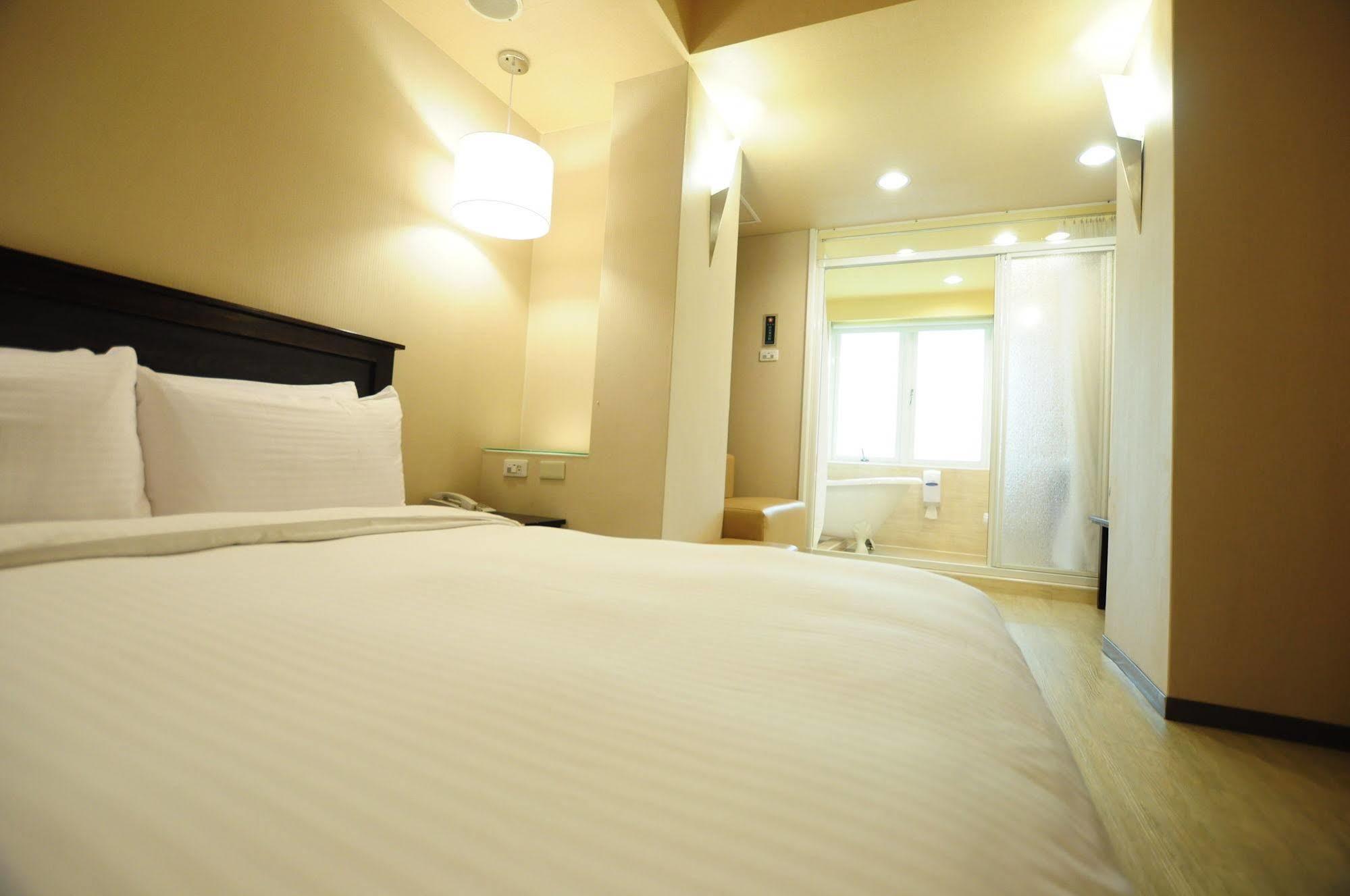 Kindness Xin Jue Jiang Hotel Kaohsiung Eksteriør billede