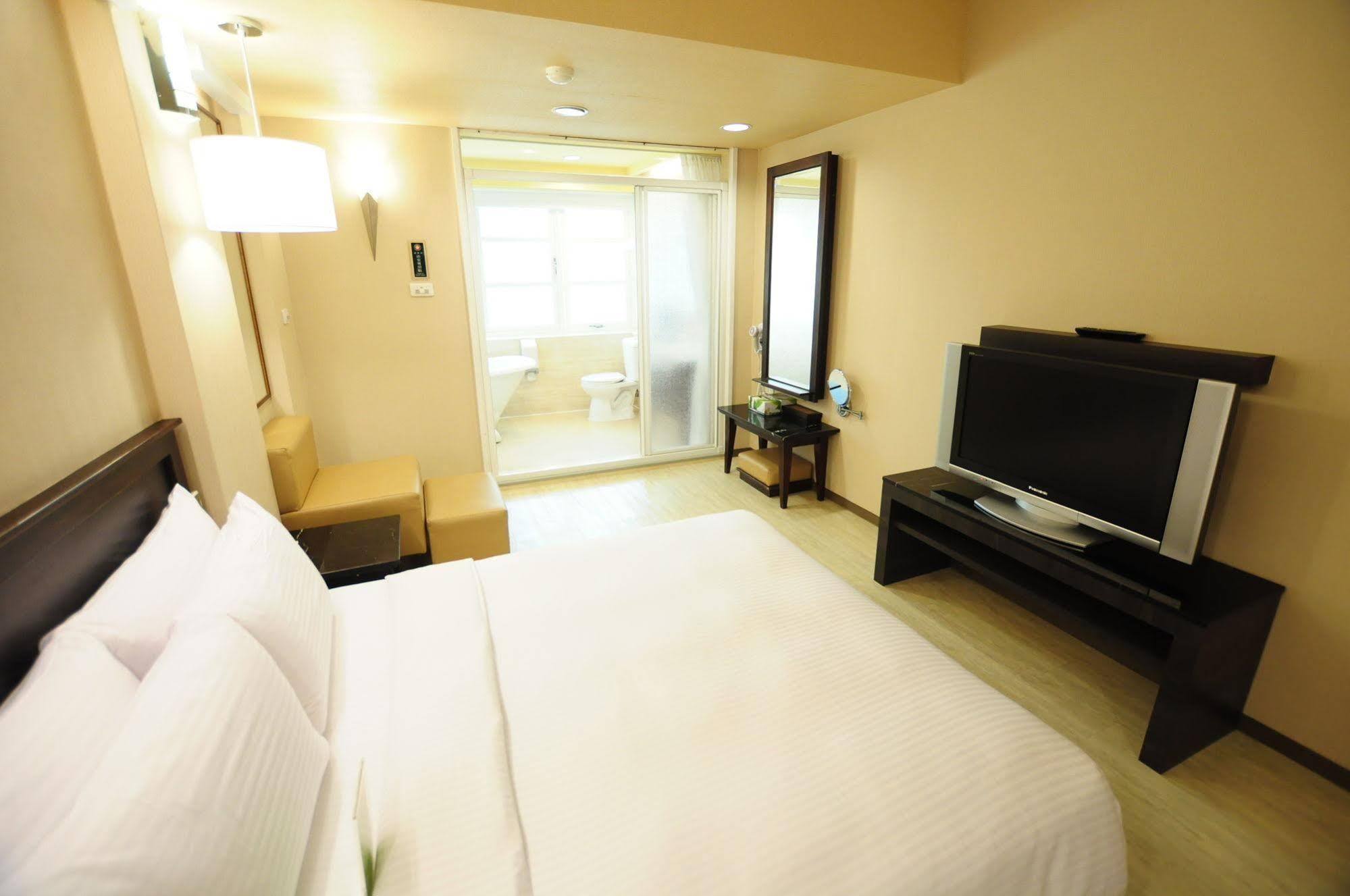Kindness Xin Jue Jiang Hotel Kaohsiung Eksteriør billede